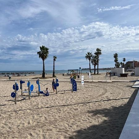 Beach Apartment Amalia Torrevieja Dış mekan fotoğraf