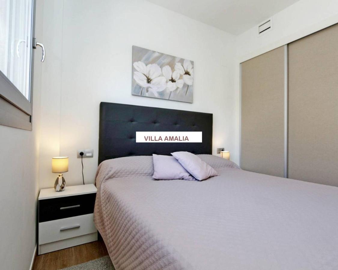 Beach Apartment Amalia Torrevieja Dış mekan fotoğraf